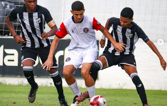 Santa Cruz é goleado na 1ª Copa do Brasil da categoria sub 15