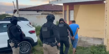 [VÍDEO] Operação da Polícia Civil cumpre 70 mandados contra facções criminosas no RN