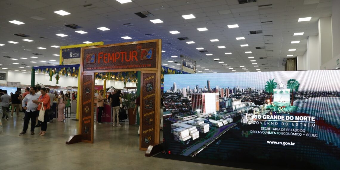 FEMPTUR celebra identidade potiguar e reúne milhares de visitantes em Natal