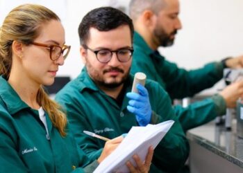 Microemulsão e vapor impulsionam extração de petróleo