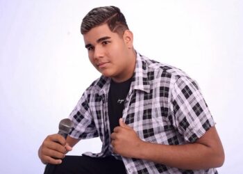 Saiba quem é Dougllas Fernanddo; artista que conquistou o Brasil com mais de 30 shows