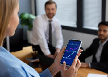 Como o Crédito do Trabalhador pode ajudar a reconstruir a saúde financeira dos colaboradores?