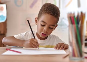 Alfabetização no RN expõe desigualdade entre municípios e mantém estado abaixo da média nacional