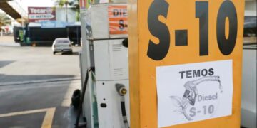 Pacote para conter alta dos combustíveis inclui subsídios e isenções