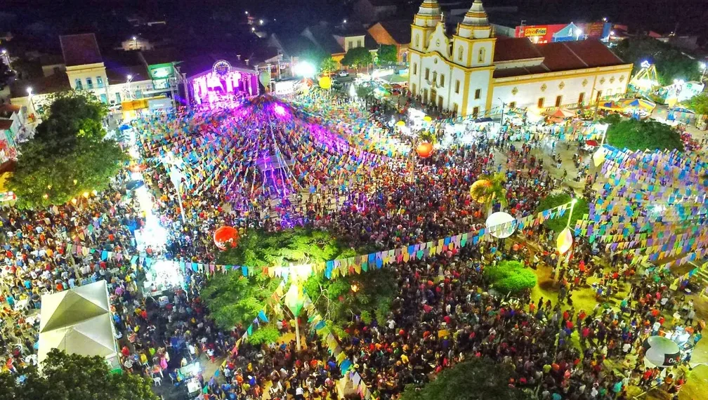 TCE recomenda limite de até R$ 700 mil para cachês no São João no RN