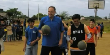 Projeto que Oscar Schmidt viabilizou vence torneio escolar nacional