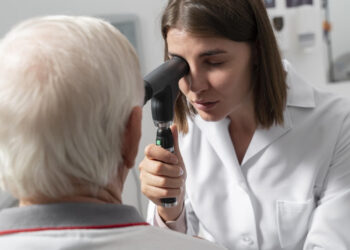 Hipertensão arterial afeta os olhos de forma silenciosa e pode causar perda visual irreversível