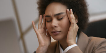 Dificuldade para enxergar pode indicar problema grave, alerta especialista