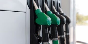 ANP abre canal digital de denúncias e amplia fiscalização sobre postos de combustíveis no país