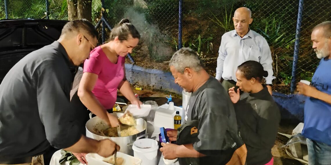 Igrejas ocupam espaços abandonados pelo Estado nas periferias