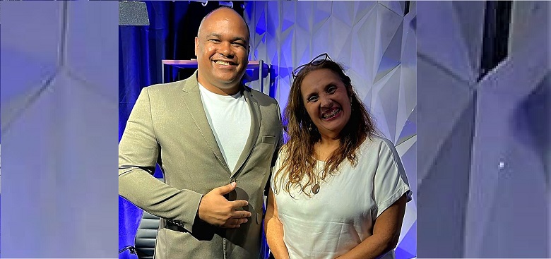 Do abandono à referência na comunicação: João Costa emociona ao revelar trajetória de superação em entrevista