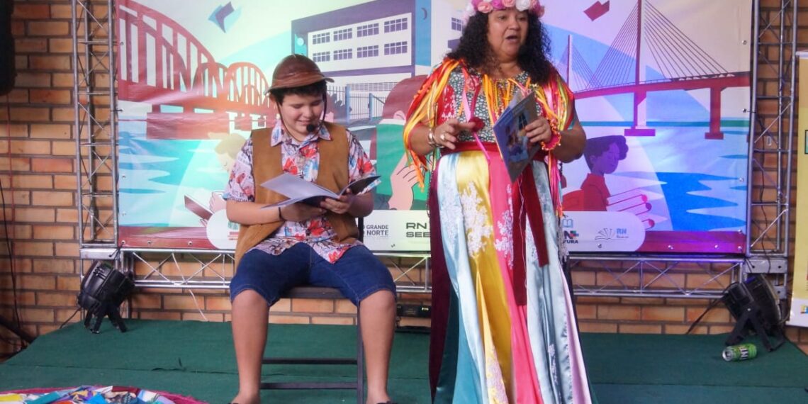 Feira Literária aposta no cordel para promover a tradição e leitura