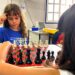Escola aposta em aulas de xadrez para estimular concentração entre alunos