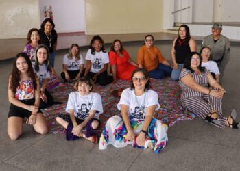 Oficinas formam novas cordelistas e levam escrita popular a mulheres do interior do RN