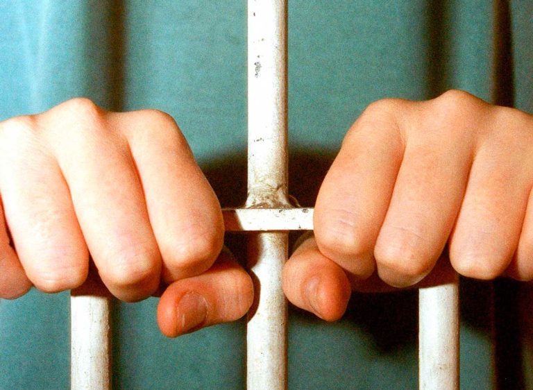 90% dos brasileiros querem reduzir maioridade penal para 16 anos, diz pesquisa