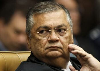 Flávio Dino diz que pagamento de novos penduricalhos está proibido