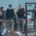 Suspeito foge de delegacia, joga carro contra policial e é detido novamente após tiros em Natal