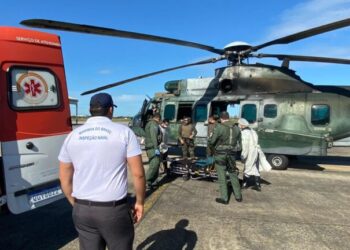 Marinha resgata tripulante filipino com suspeita de tuberculose em alto-mar