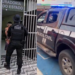 [VÍDEO] Operação cumpre mandados contra facção criminosa ligada a homicídios no Oeste do RN