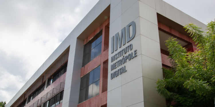 UFRN oferece cursos gratuitos de TI com foco em inteligência artificial e dados