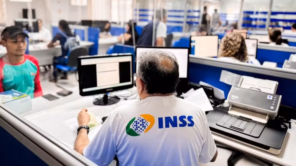INSS abre 59 mil vagas em mutirão nacional para reduzir fila de benefícios e perícias