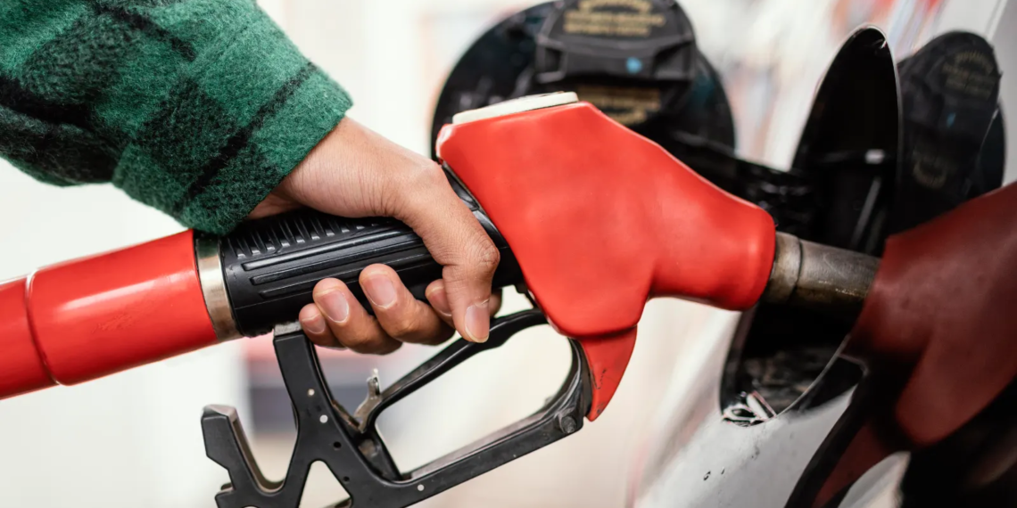 Preço do diesel acumula queda de 4,5%, mas segue acima do nível pré-guerra