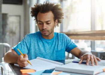Enem 2026 abre inscrições hoje (25/5), veja dicas de estudos para a prova