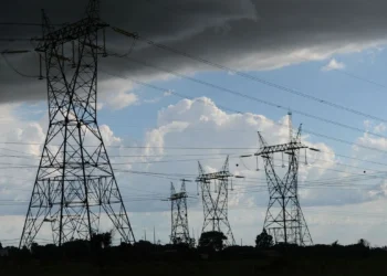 Justiça suspende megaleilão de energia de R$ 515 bilhões até esclarecimento de inconsistências