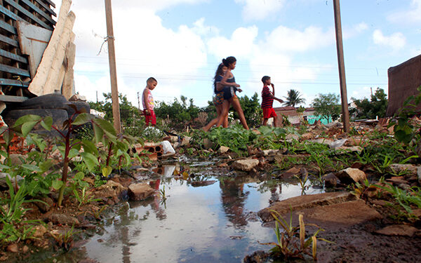 Vergonha pública: mais da metade dos lares do RN ainda vive sem rede de esgoto