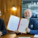 Lula sanciona lei que garante renovação automática da CNH