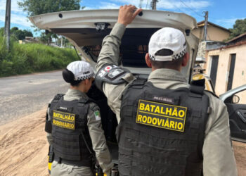 Mulher com pena de 13 anos por homicídio é presa em Igapó, na Zona Norte de Natal