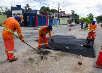 Prefeitura de Parnamirim segue realizando manutenção asfáltica no município, agora em Parque Industrial