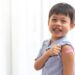 SUS começa a aplicar vacina que amplia proteção infantil contra pneumonia e meningite
