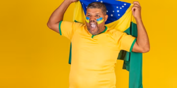 Veja como será o funcionamento do comércio de Natal na segunda-feira (29), dia do jogo do Brasil