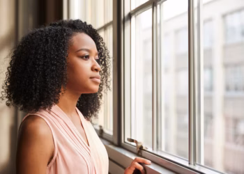 O Brasil comemora a queda do desemprego. As mulheres negras jovens têm outros números para mostrar.
