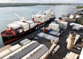 Tarifaço dos EUA ameaça exportações do RN e expõe custo da crise política brasileira