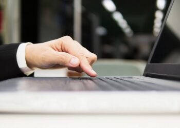 CNPJ com letras começa a ser emitido neste mês e deve exigir adaptação das empresas