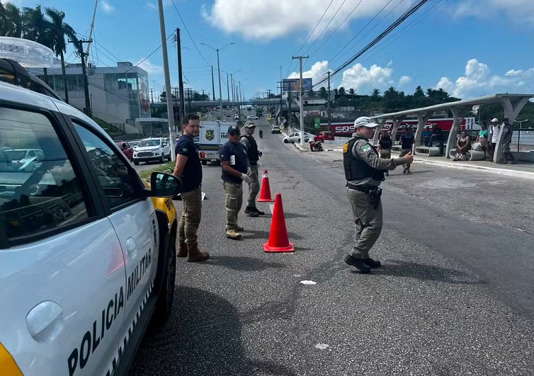 Idosa morre atropelada por moto ao atravessar avenida na Zona Norte de Natal