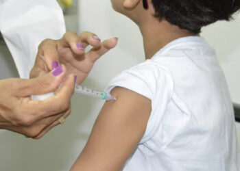 Natal começa a aplicar vacina Pneumo 20 nesta segunda-feira 13; veja quem pode receber