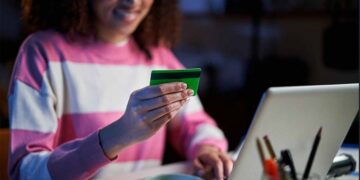 Geração Z e crédito: como os mais jovens estão mudando a relação com dívidas e financiamento