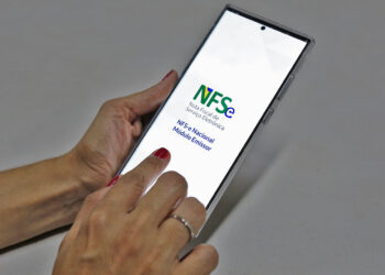 Nova nota fiscal entra em vigor e obriga empresas a iniciar adaptação à reforma tributária