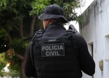 Mulher é presa suspeita de agredir a filha adolescente na Zona Norte de Natal