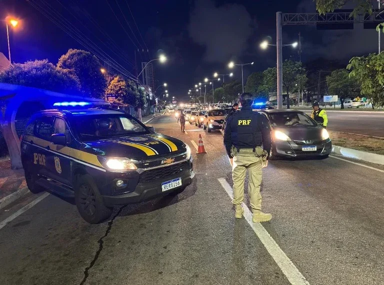 Motorista que fugiu após acidente e tentou despistar PRF com irmão gêmeo é condenado pela Justiça