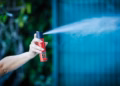 Começa a valer lei que autoriza venda de spray de pimenta para mulheres; veja regras