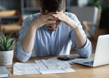 Inadimplência: estresse financeiro pode causar danos mentais e físicos, aponta pesquisa