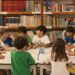 80% das escolas brasileiras já discutem impactos das telas na saúde mental