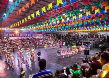 Festival de Quadrilhas de Natal abre competição no Palácio dos Esportes