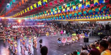 Festival de Quadrilhas de Natal abre competição no Palácio dos Esportes