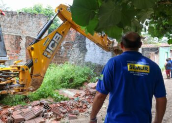 Parnamirim fiscaliza áreas com construções irregulares no Parque das Árvores