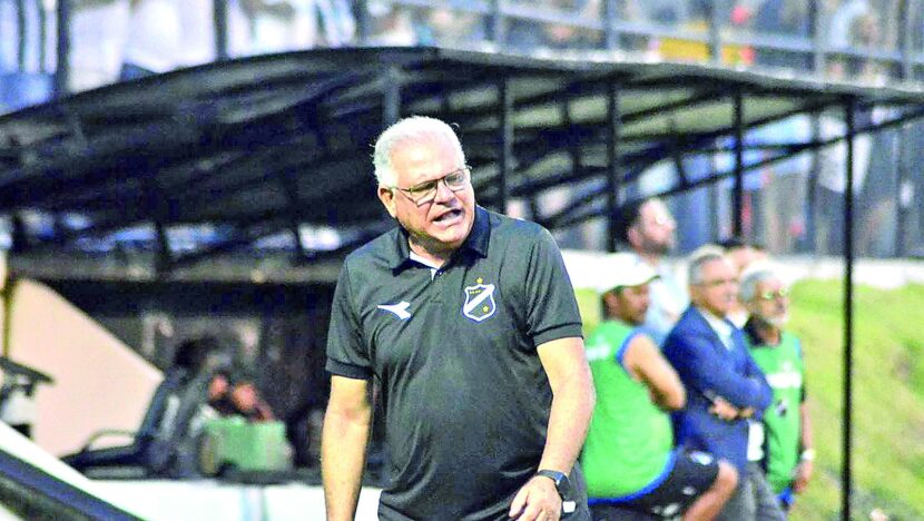 Após acesso, técnico Waguinho Dias agora mira título do ABC da Série D